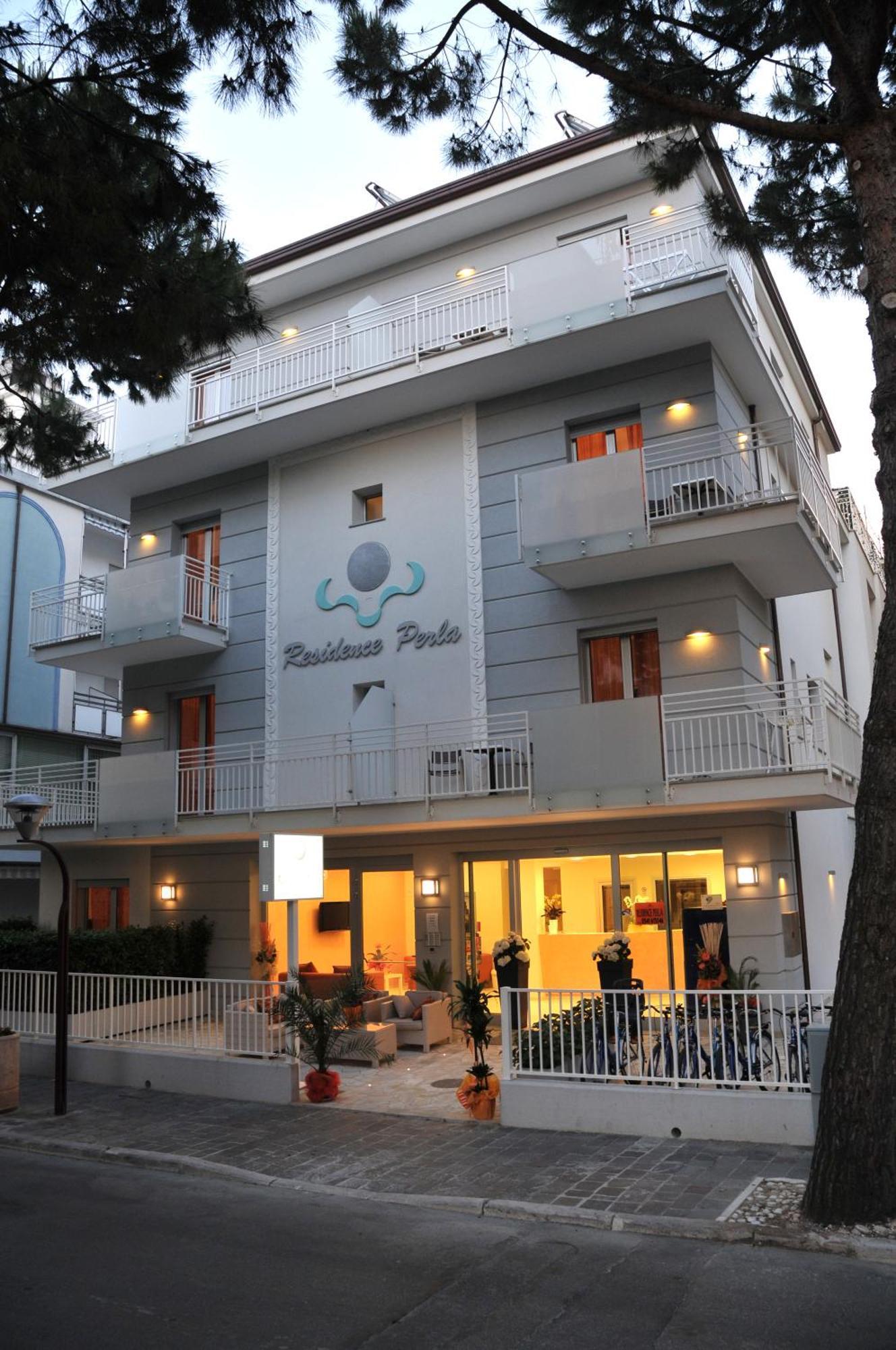 ميسانو ادرياتيكو Residence Perla المظهر الخارجي الصورة