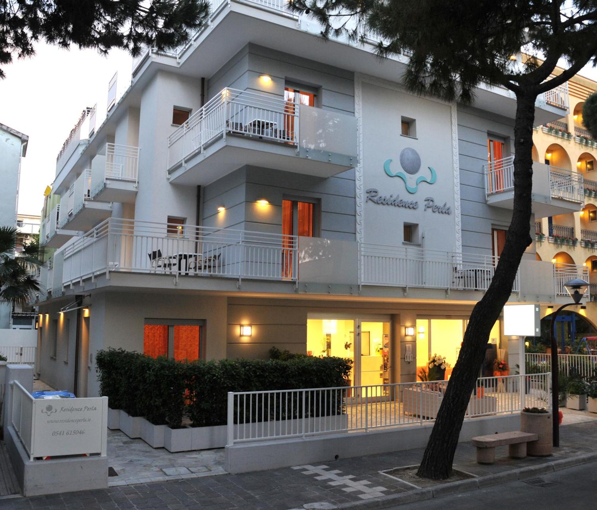 ميسانو ادرياتيكو Residence Perla المظهر الخارجي الصورة